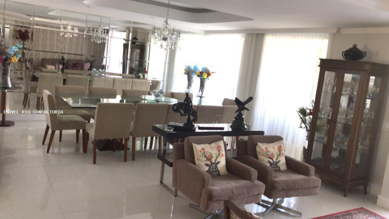 Imagem Casa com 5 Quartos à Venda, 700 m² em Rio De Janeiro Imagem Casa com 5 Quartos à Venda, 700 m² em Rio De Janeiro