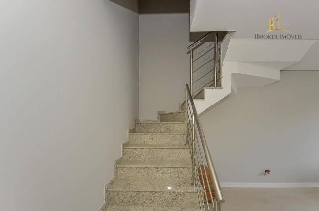 Imagem Sobrado com 3 Quartos à Venda, 121 m² em Xaxim - Curitiba Imagem Sobrado com 3 Quartos à Venda, 121 m² em Xaxim - Curitiba