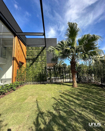Imagem Casa com 5 Quartos à Venda,  em Jurerê Internacional - Florianópolis