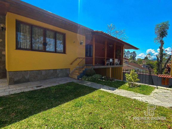 Casa com 5 Quartos à Venda, 250 m² em Iucas - Teresópolis