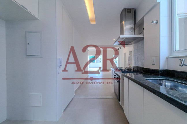 Imagem Apartamento com 3 Quartos à Venda, 135 m² em Copacabana - Rio De Janeiro