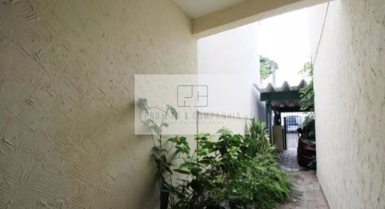 Sobrado com 4 Quartos à Venda, 220 m² em Chácara Santo Antônio - São Paulo