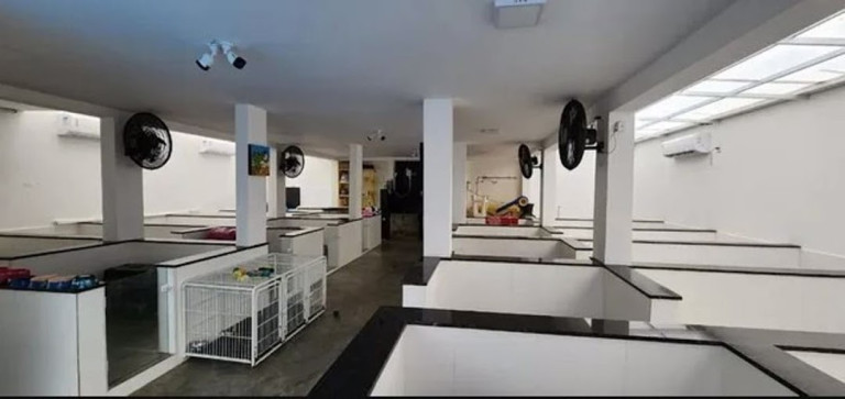 Imagem Casa com 4 Quartos à Venda, 500 m² em Portão - Lauro De Freitas Imagem Casa com 4 Quartos à Venda, 500 m² em Portão - Lauro De Freitas