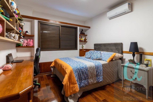 Imagem Casa com 5 Quartos à Venda, 600 m² em Alphaville - Santana De Parnaíba Imagem Casa com 5 Quartos à Venda, 600 m² em Alphaville - Santana De Parnaíba