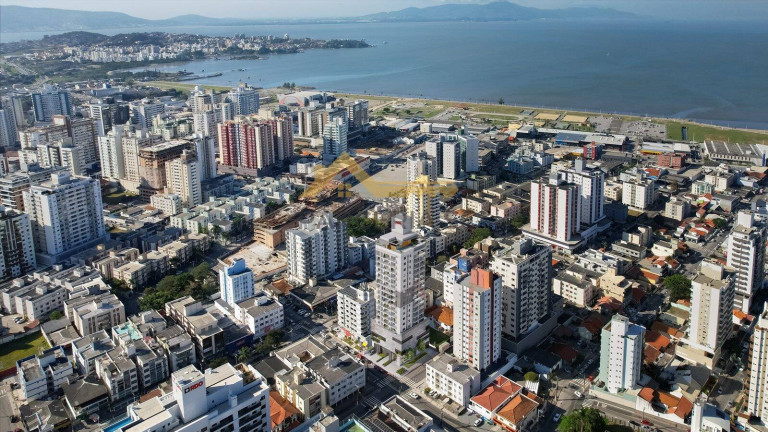Imagem Apartamento com 1 Quarto à Venda, 42 m² em Kobrasol - São José