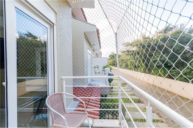 Imagem Casa com 2 Quartos à Venda, em Hípica - Porto Alegre Imagem Casa com 2 Quartos à Venda, em Hípica - Porto Alegre