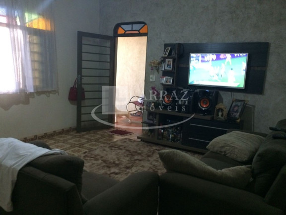 Casa com 3 Quartos à Venda, 224 m² em Vila Tibério - Ribeirão Preto