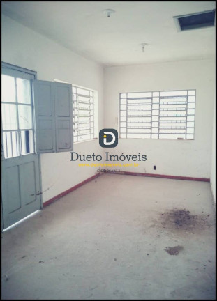Imagem Casa com 4 Quartos à Venda, em Centro - Santa Maria Imagem Casa com 4 Quartos à Venda, em Centro - Santa Maria