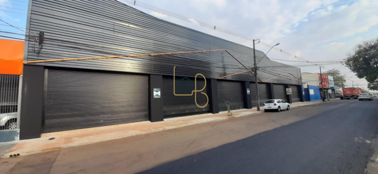 Galpão à Venda, 626 m² em Centro - Londrina