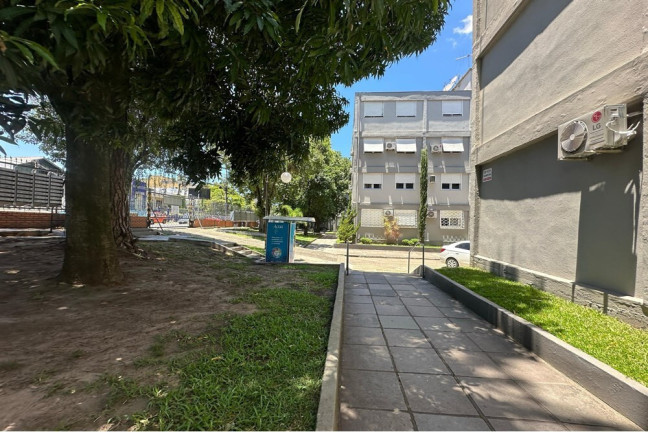 Imagem Apartamento com 3 Quartos à Venda, 60 m² em Sarandi - Porto Alegre