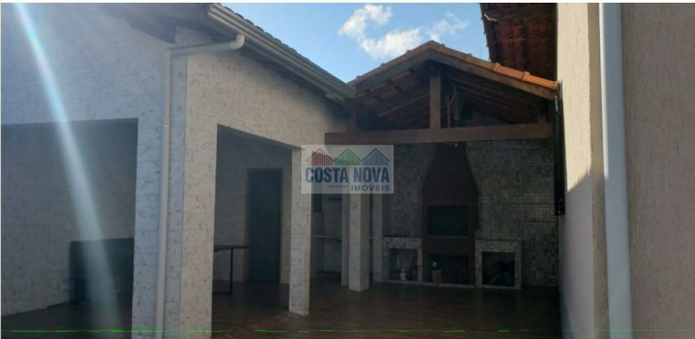 Imagem Casa com 3 Quartos à Venda, 160 m² Imagem Casa com 3 Quartos à Venda, 160 m²