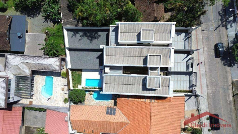 Imagem Casa com 3 Quartos à Venda, 161 m² em Saguaçu - Joinville