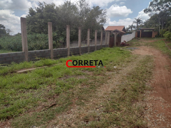 Terreno à Venda, 1.800 m² em Ibiúna