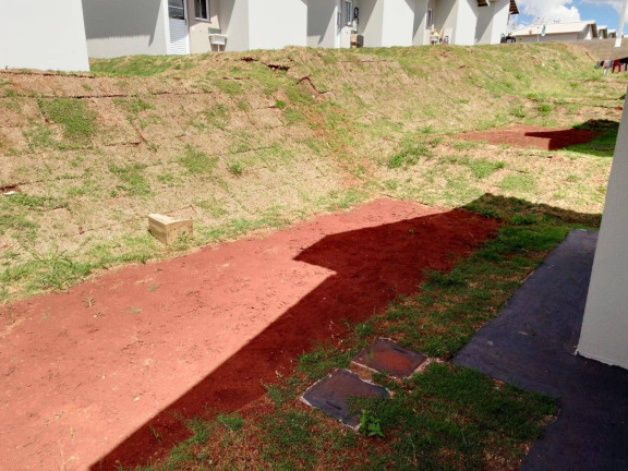 Imagem Casa com 2 Quartos para Alugar, em Arapongas Imagem Casa com 2 Quartos para Alugar, em Arapongas