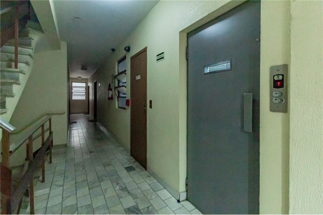 Imagem Imóvel com 3 Quartos à Venda,  em Auxiliadora - Porto Alegre