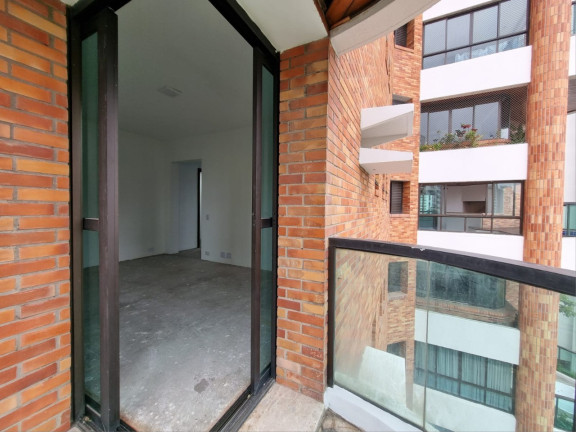 Imagem Imóvel com 4 Quartos à Venda, 236 m² em Vila Suzana - São Paulo Imagem Imóvel com 4 Quartos à Venda, 236 m² em Vila Suzana - São Paulo