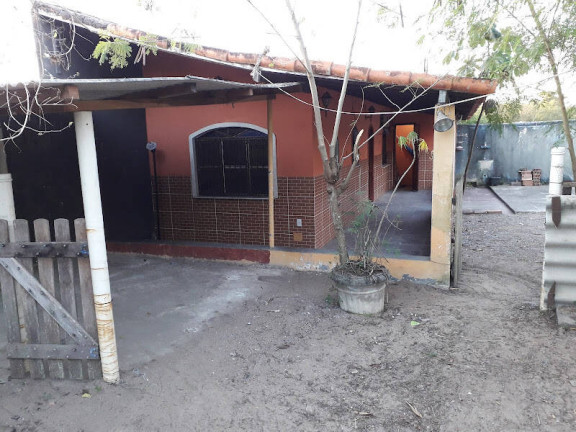 Imagem Casa com 1 Quarto à Venda, 450 m² em Monteiro (são Vicente) - Araruama Imagem Casa com 1 Quarto à Venda, 450 m² em Monteiro (são Vicente) - Araruama