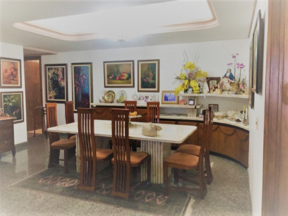 Imagem Apartamento com 4 Quartos à Venda, 220 m²