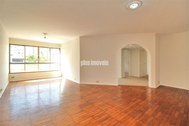 Apartamento com 3 Quartos à Venda, 126 m² em Jardim América - São Paulo