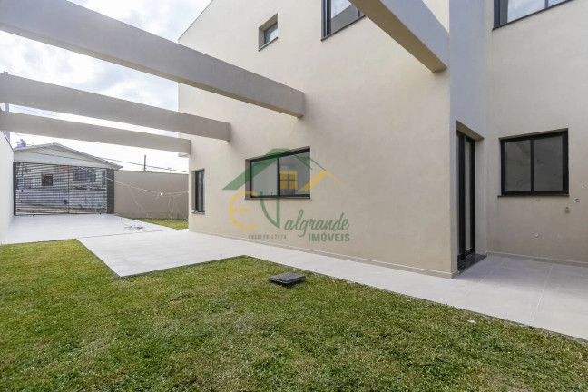 Imagem Sobrado com 3 Quartos à Venda, 145 m² em Uberaba - Curitiba Imagem Sobrado com 3 Quartos à Venda, 145 m² em Uberaba - Curitiba