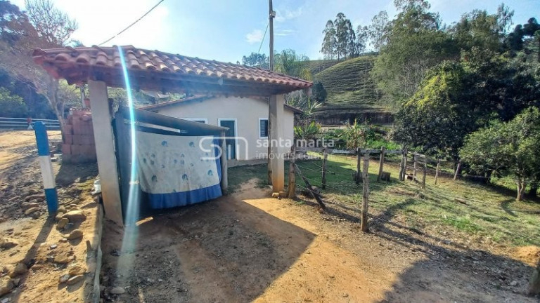 Imagem Imóvel com 3 Quartos à Venda, 1 m² em Bairro Calunga/peitudo - Silveiras