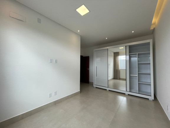 Imagem Casa com 3 Quartos à Venda, 198 m² em Universidade - Vitória Da Conquista Imagem Casa com 3 Quartos à Venda, 198 m² em Universidade - Vitória Da Conquista