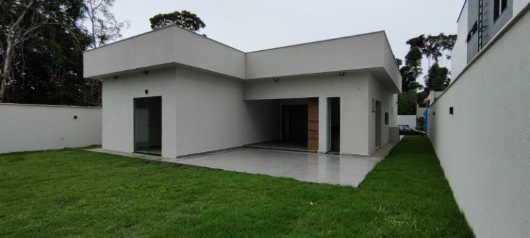 Imagem Casa com 3 Quartos à Venda, 190 m² em Ponta Negra - Manaus