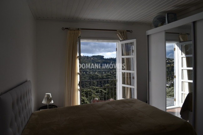 Imagem Imóvel com 2 Quartos à Venda, 124 m² em Região De Capivari - Campos Do Jordão Imagem Imóvel com 2 Quartos à Venda, 124 m² em Região De Capivari - Campos Do Jordão