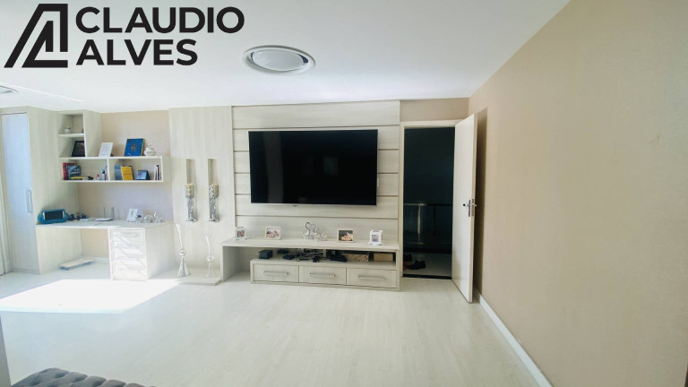 Imagem Casa de Condomínio com 5 Quartos à Venda, 500 m² em Parque Ipê - Feira De Santana