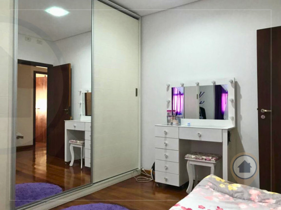 Imagem Casa com 3 Quartos à Venda, 250 m² em Vila Milton - Guarulhos