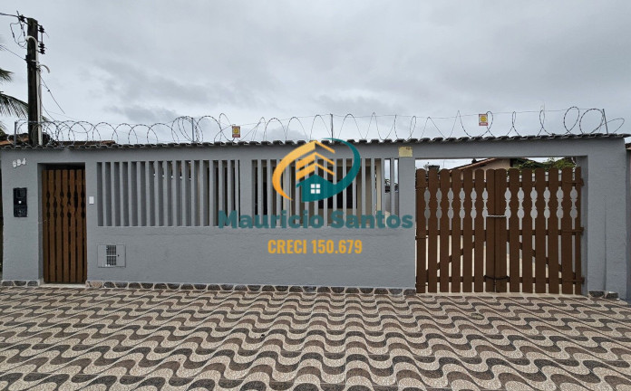 Imagem Casa com 2 Quartos à Venda, 127 m² em Centro - Mongaguá Imagem Casa com 2 Quartos à Venda, 127 m² em Centro - Mongaguá