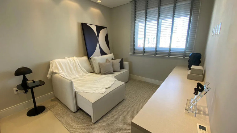 Imagem Apartamento com 3 Quartos à Venda, 136 m² em Centro - Balneário Camboriú Imagem Apartamento com 3 Quartos à Venda, 136 m² em Centro - Balneário Camboriú