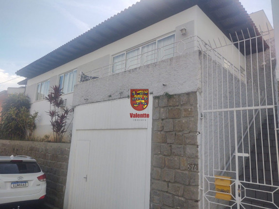 Imagem Casa com 3 Quartos à Venda,  em Agronômica - Florianópolis