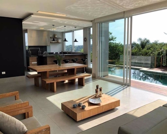 Imagem Casa à Venda, em Chácara Dos Lagos - Carapicuíba Imagem Casa à Venda, em Chácara Dos Lagos - Carapicuíba