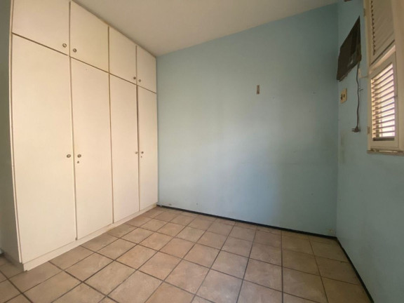 Imagem Casa com 3 Quartos à Venda, 260 m² em Montese - Fortaleza