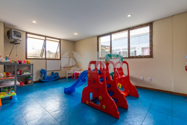 Imagem Apartamento com 2 Quartos à Venda, 67 m² em Passo Da Areia - Porto Alegre