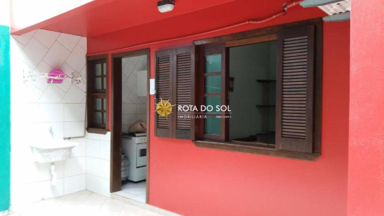 Imagem Casa com 7 Quartos à Venda, 340 m² em Centro - Bombinhas Imagem Casa com 7 Quartos à Venda, 340 m² em Centro - Bombinhas
