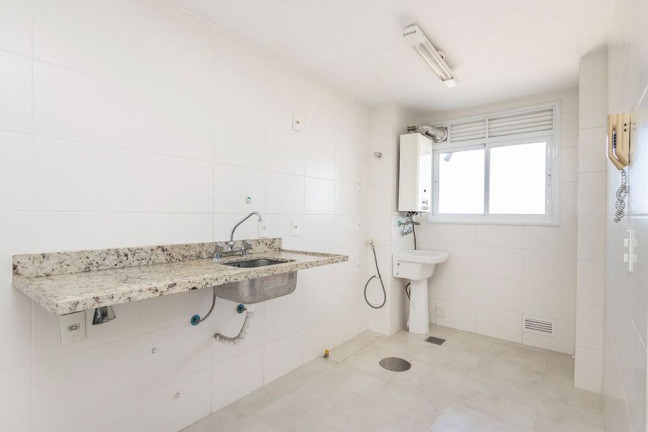 Imagem Apartamento com 2 Quartos à Venda, 69 m² em Jardim Lindóia - Porto Alegre
