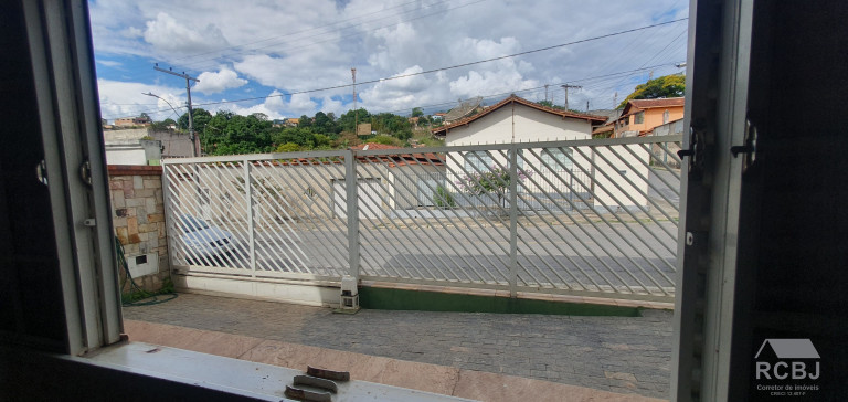 Imagem Sobrado com 6 Quartos à Venda,  em Centro - Esmeraldas