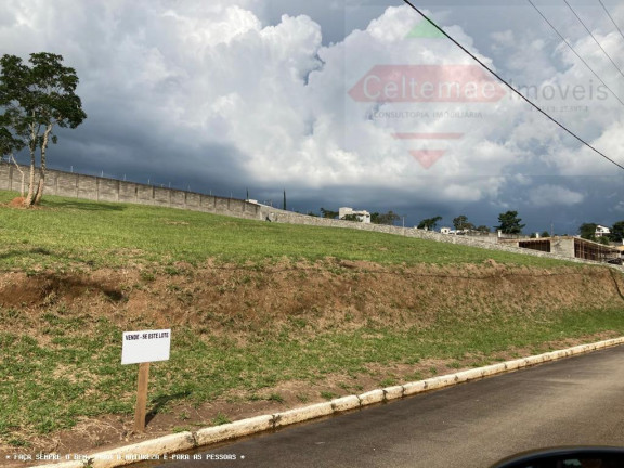 Terreno à Venda, 2.050 m² em Chacara Sao Felix - Taubaté