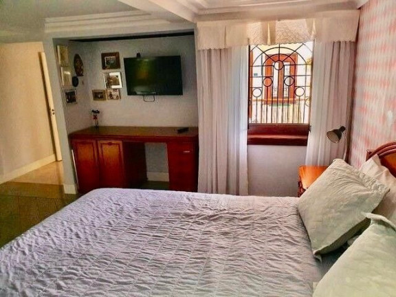 Imagem Casa com 5 Quartos à Venda, 450 m² em Santa Quitéria - Curitiba