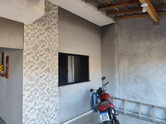 Casa com 2 Quartos à Venda, 126 m² em Jardim Califórnia - Sabáudia