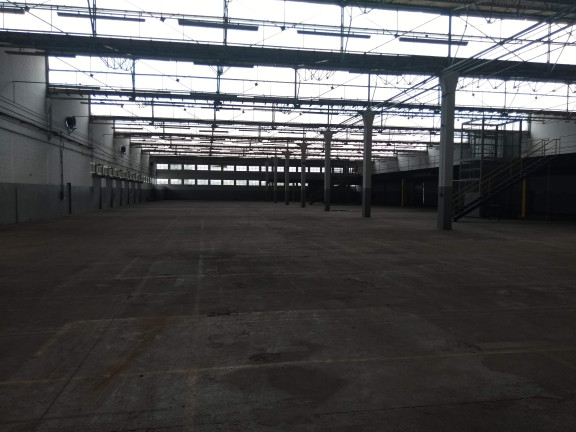 Imóvel Comercial à Venda, 5.000 m² em Vila Nova Esperia - Jundiaí