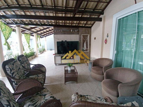 Imagem Imóvel com 7 Quartos à Venda, 582 m² em Maraponga - Fortaleza Imagem Imóvel com 7 Quartos à Venda, 582 m² em Maraponga - Fortaleza