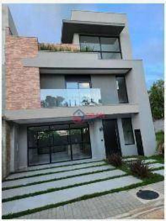 Sobrado com 3 Quartos à Venda, 166 m² em Pilarzinho - Curitiba