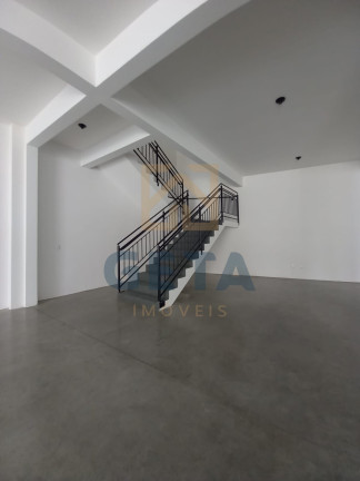 Imagem Galpão à Venda, 632 m² em Rio Pequeno - Camboriú Imagem Galpão à Venda, 632 m² em Rio Pequeno - Camboriú