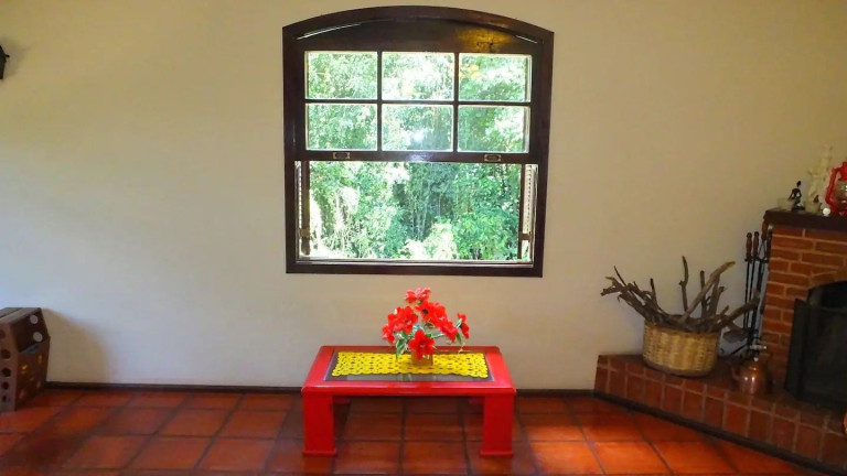 Imagem Casa com 5 Quartos à Venda, 450 m² em Iucas - Teresópolis