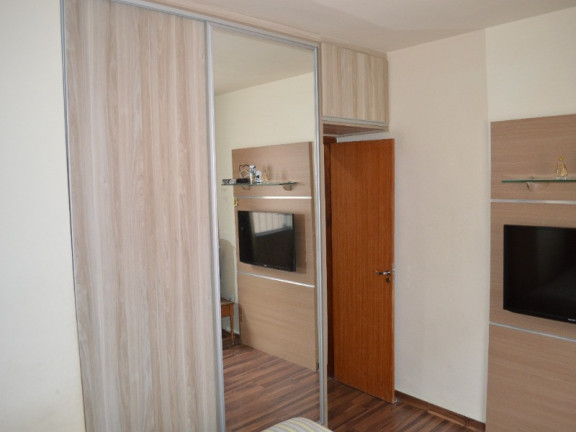 Imagem Casa com 2 Quartos à Venda, 90 m² em Industrial - Contagem