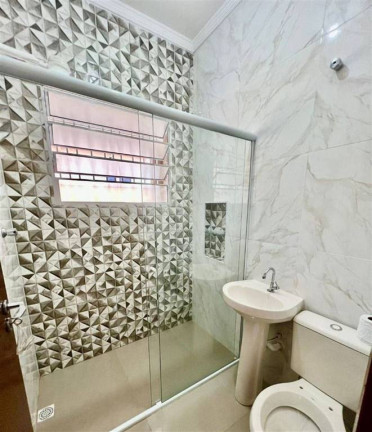 Imagem Casa com 2 Quartos à Venda, em Solemar - Praia Grande Imagem Casa com 2 Quartos à Venda, em Solemar - Praia Grande