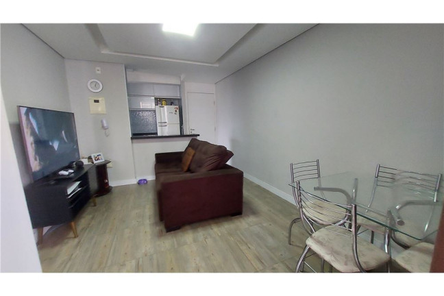 Imagem Imóvel com 3 Quartos à Venda, em Vila Antonieta - São Paulo Imagem Imóvel com 3 Quartos à Venda, em Vila Antonieta - São Paulo